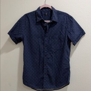 Uniqlo Men's Navy Blue Polka Dot Shirt